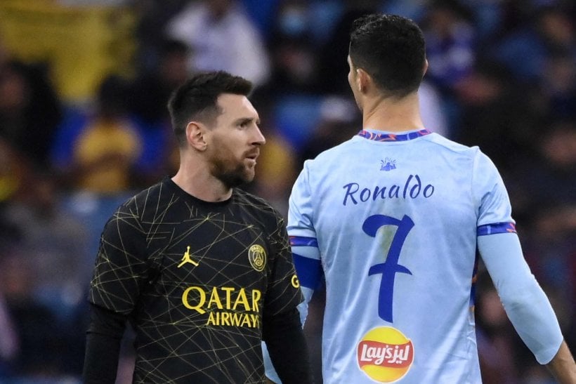 كارلوس تيفيز يتحدث عن جمع ميسي ورونالدو في مباراة اعتزاله