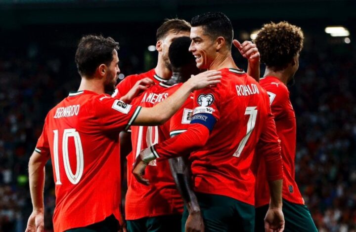 كريستيانو رونالدو خلال مشاركته مع المنتخب البرتغالي