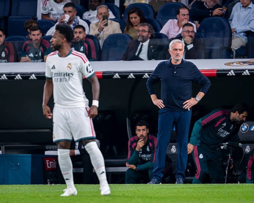 فينيسيوس جونيور خلال مباراة ريال مدريد وفياريال وسط جدل الطرد والتحكيم