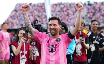 ليونيل ميسي يتحدث عن حبه لبرشلونة والمدينة بعد رحيله عن النادي